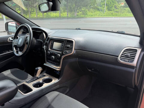 2017 Jeep Grand Cherokee Laredo