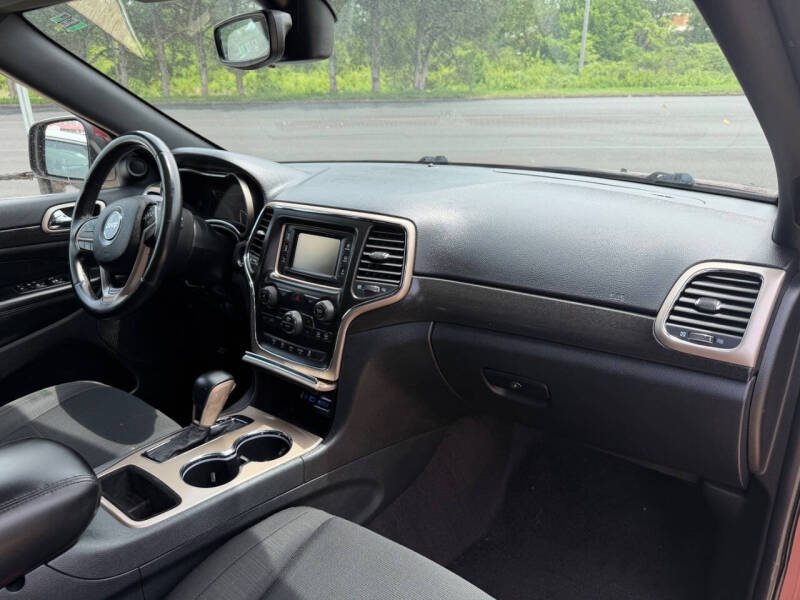 2017 Jeep Grand Cherokee Laredo