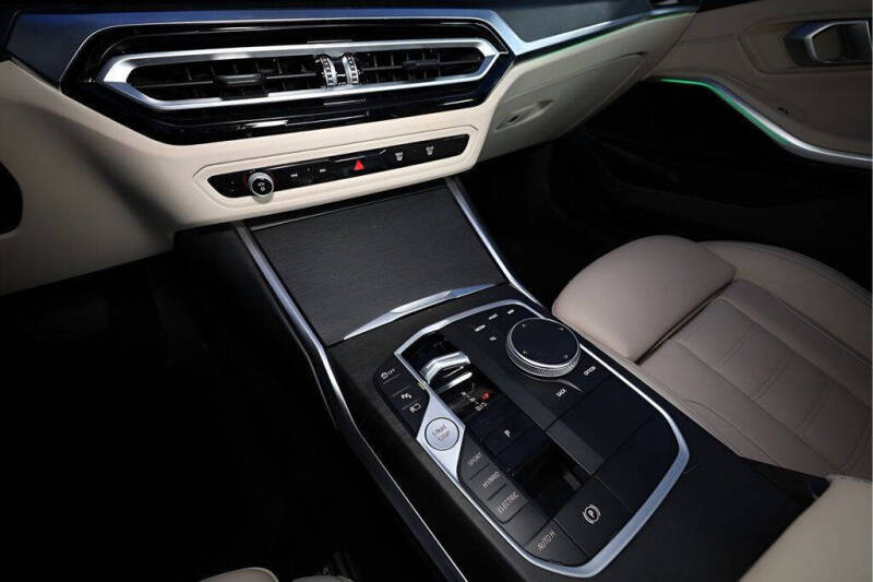 2023 BMW 3 Series 330e