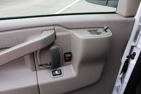 2024 Chevrolet Express 2500