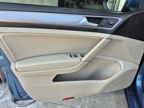 2015 Volkswagen e-Golf SEL Premium