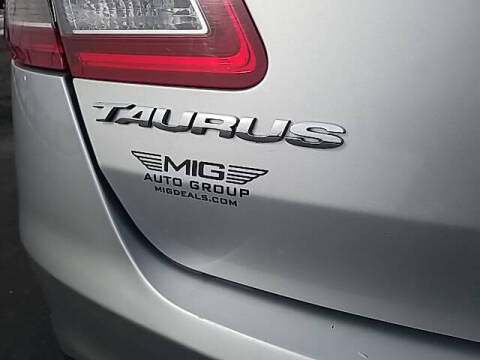 2018 Ford Taurus SEL