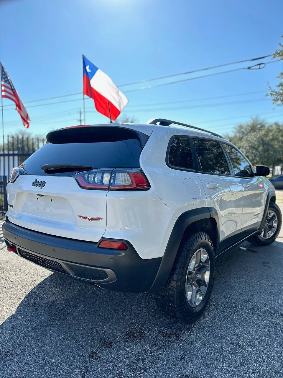 2019 Jeep Cherokee for sale at ANJ AUTO SALES in Houston, TX