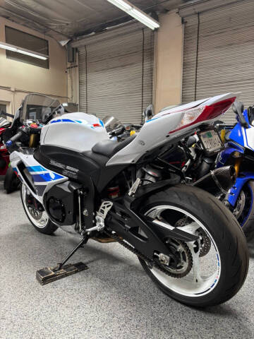 2013 Suzuki GSX-R1000