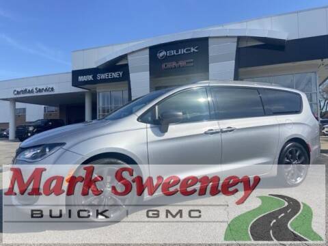 2018 Chrysler Pacifica for sale at Mark Sweeney Buick GMC in Cincinnati OH