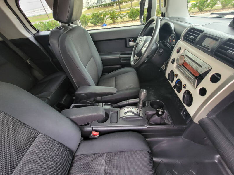 2012 Toyota FJ Cruiser