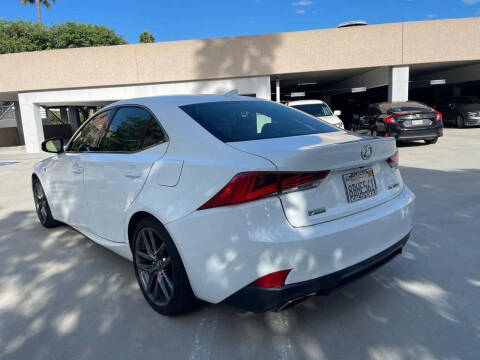 2017 Lexus IS 350