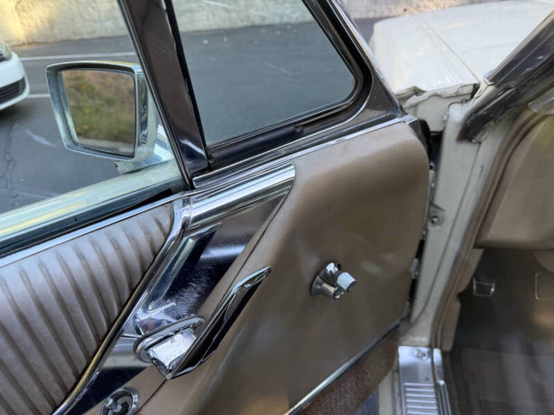 1965 Ford Thunderbird