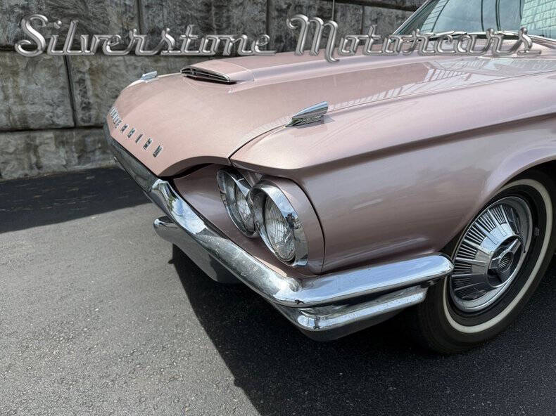 1964 Ford Thunderbird
