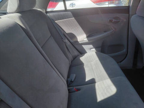 2012 Toyota Corolla LE