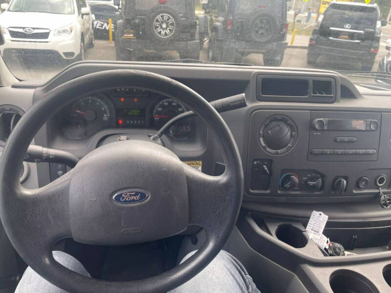 2014 Ford E-Series E-150