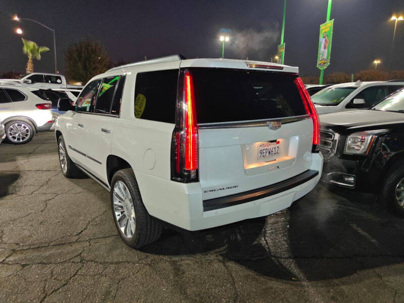 2019 Cadillac Escalade Platinum