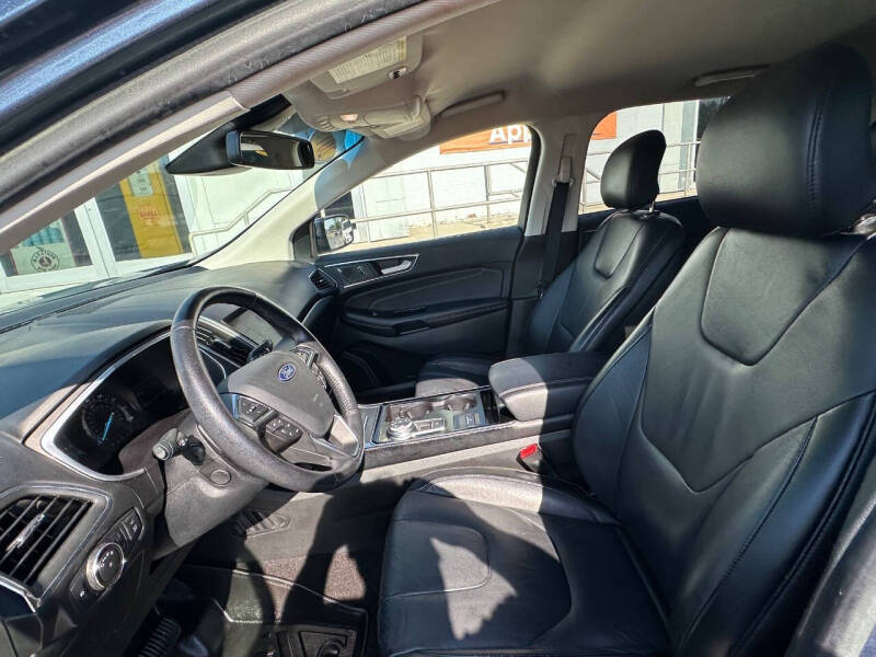 2019 Ford Edge Titanium