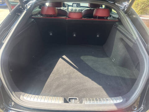 2018 Kia Stinger GT2