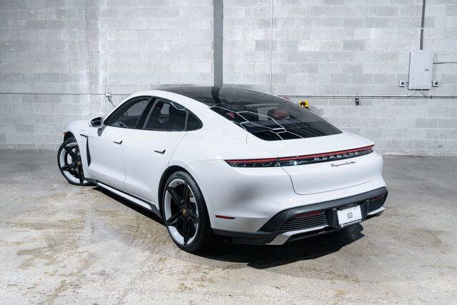 2021 Porsche Taycan Turbo