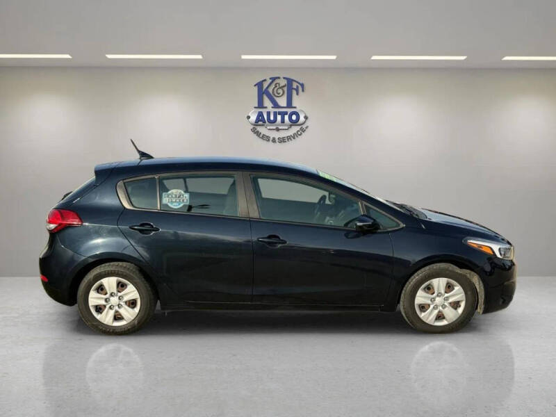 2017 Kia Forte5 LX