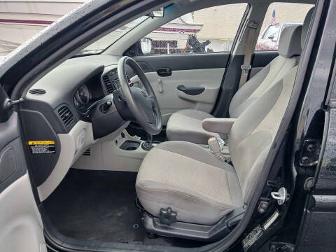 2010 Hyundai Accent GLS