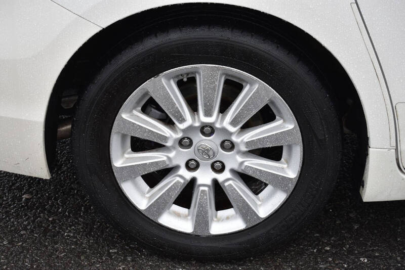 2013 Toyota Sienna Limited 7-Passenger