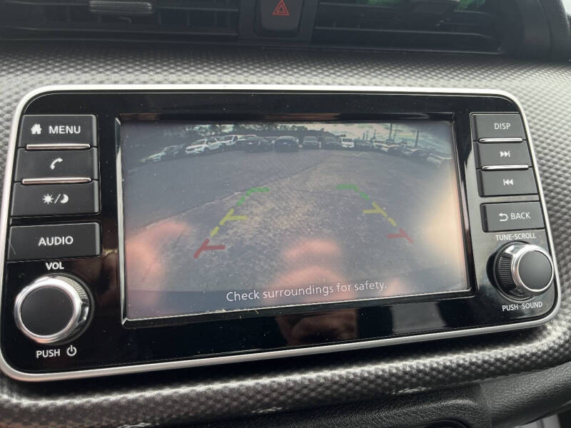 2019 Nissan Kicks S