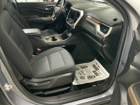 2022 GMC Acadia SLE