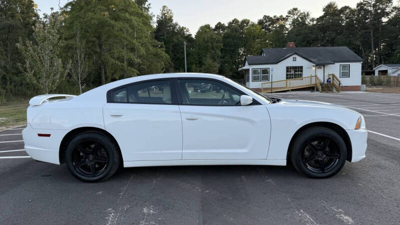 2012 Dodge Charger SE