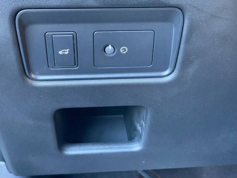 2020 Land Rover Discovery SE