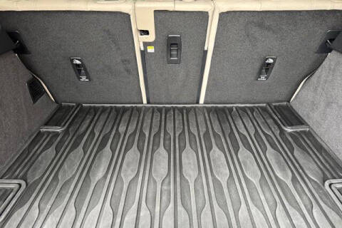 2023 Land Rover Range Rover Velar P250 R-Dynamic S