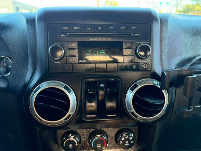 2018 Jeep Wrangler JK Sahara