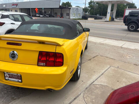 2005 Ford Mustang GT Premium