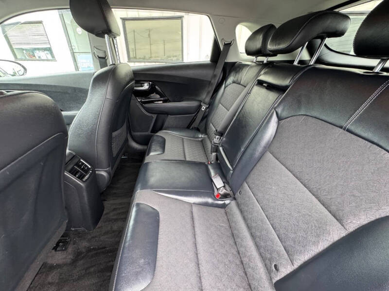 2017 Kia Niro EX