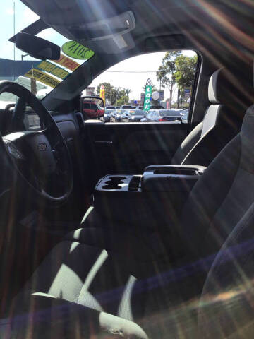 2018 Chevrolet Silverado 1500 Custom