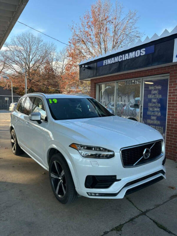 2019 Volvo XC90 T6 R-Design