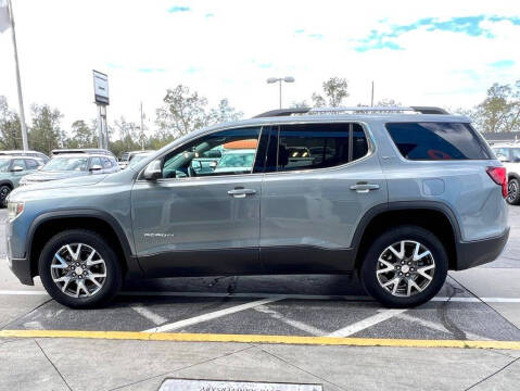 2023 GMC Acadia SLT