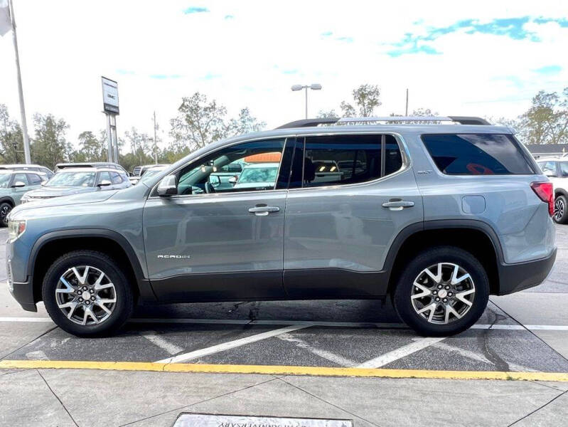 2023 GMC Acadia SLT
