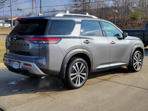 2025 Nissan Pathfinder Platinum