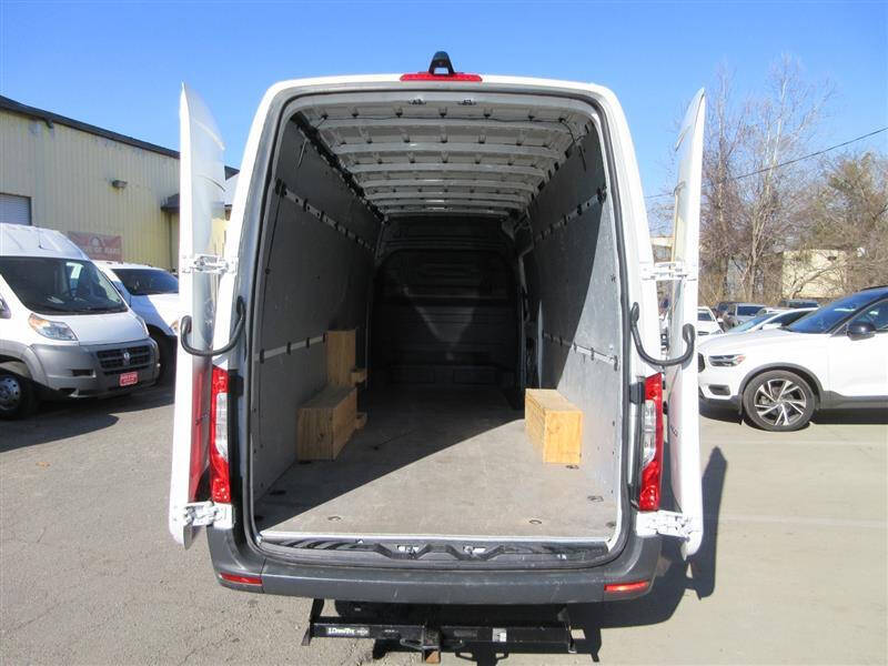 2021 Freightliner Sprinter 2500