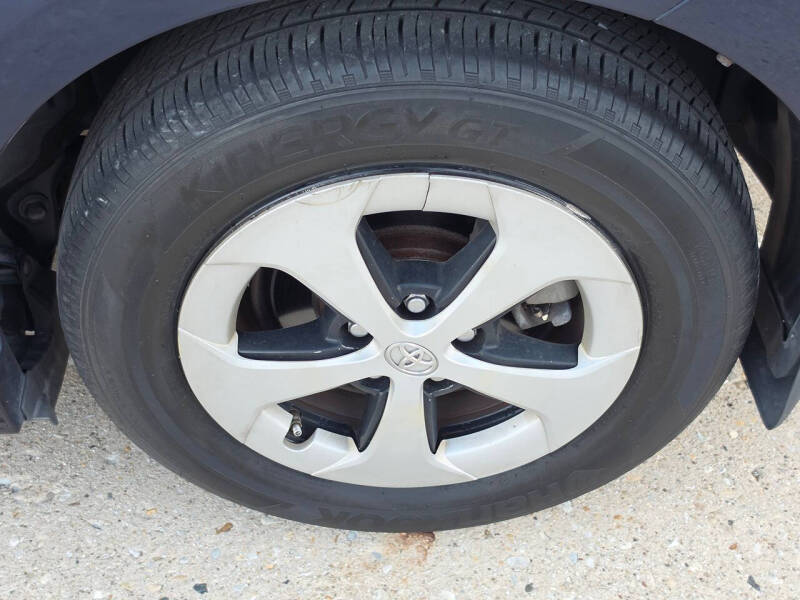 2012 Toyota Prius Two