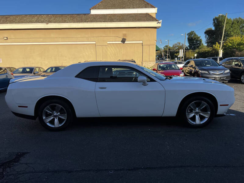 2021 Dodge Challenger SXT