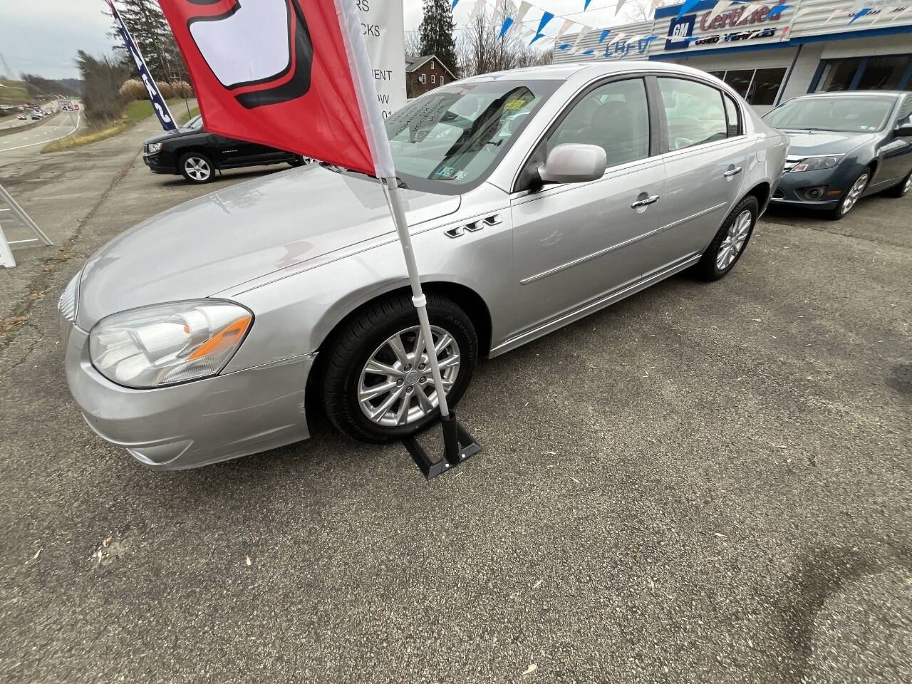 2010 Buick Lucerne CXL photo 5