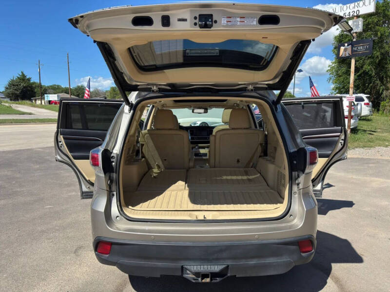 2014 Toyota Highlander Limited Platinum