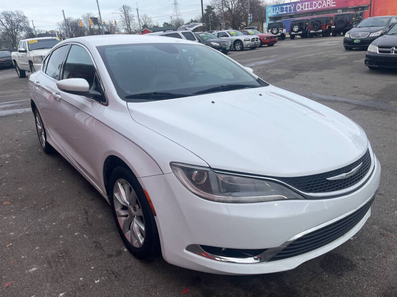 2015 Chrysler 200 C photo 5