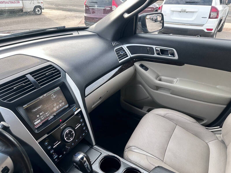 2011 Ford Explorer Limited