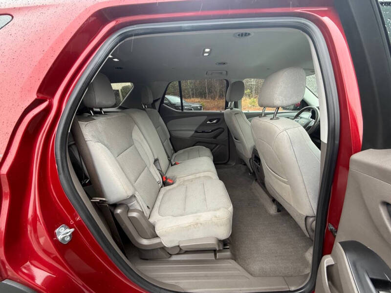 2018 Chevrolet Traverse LT Cloth