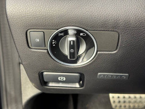 2019 Mercedes-Benz SLC SLC 300