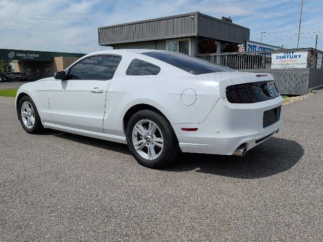 2014 Ford Mustang V6