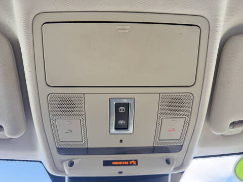 2019 Land Rover Range Rover Evoque SE Premium