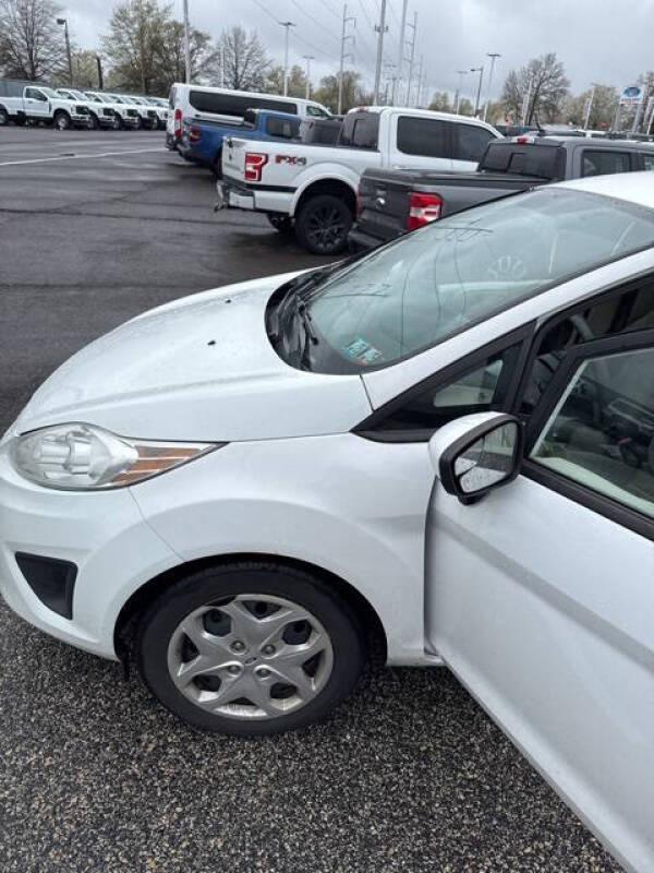 Used 2011 Ford Fiesta SE with VIN 3FADP4EJXBM131478 for sale in Philadelphia, PA