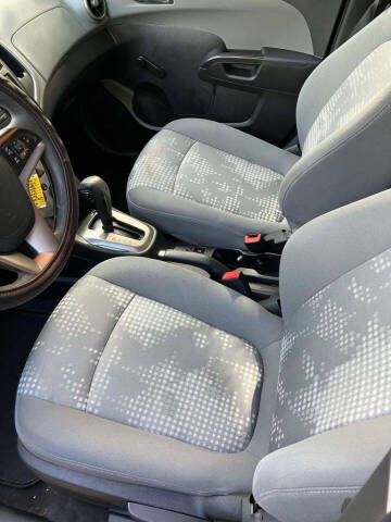 2014 Chevrolet Sonic LS Auto