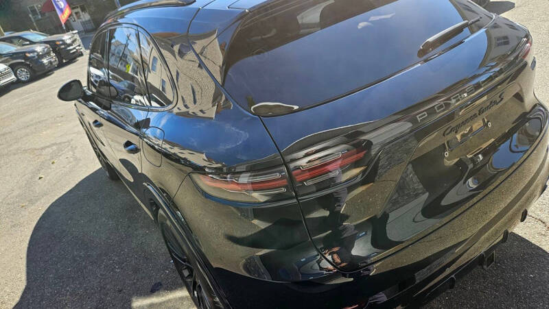 2022 Porsche Cayenne Turbo S E-Hybrid