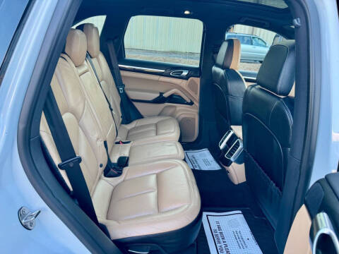 2016 Porsche Cayenne S